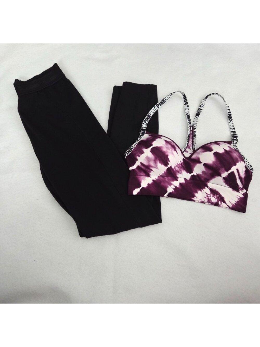 PINK Victoria's Secret Lot of 2 - Leggings & Sports Bra Size M